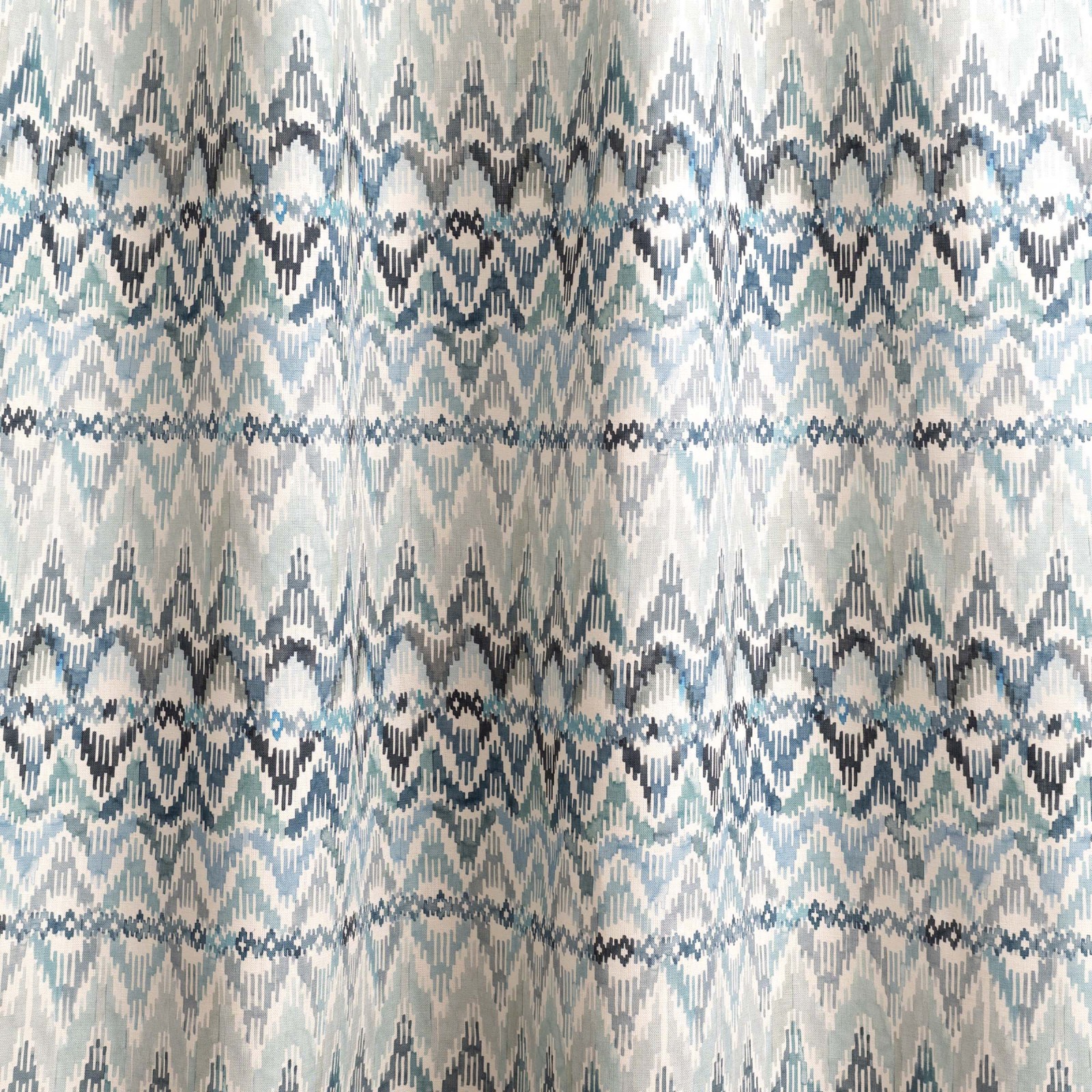 BARGELLO in Venice Blue