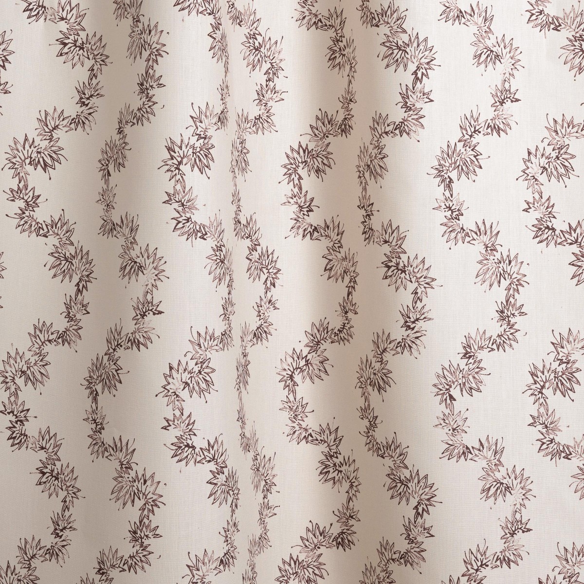 MEANDER in Cherry