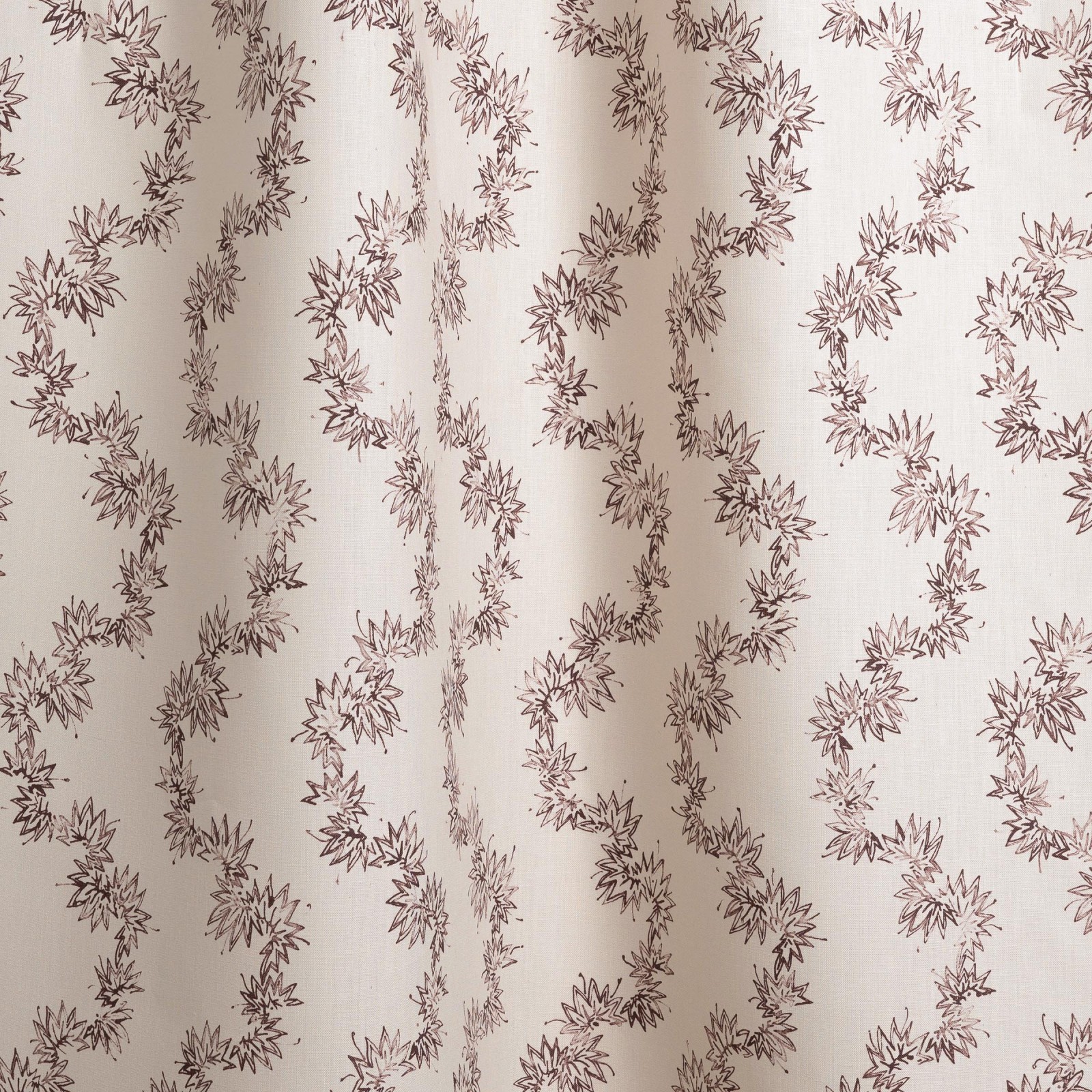 MEANDER in Cherry